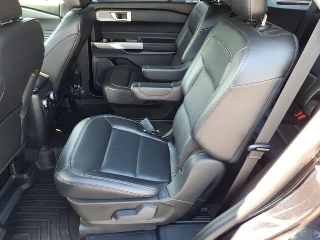 Certified 2022 Ford Explorer Limited w/ Equipment Group 301A AWD/4WD image 18