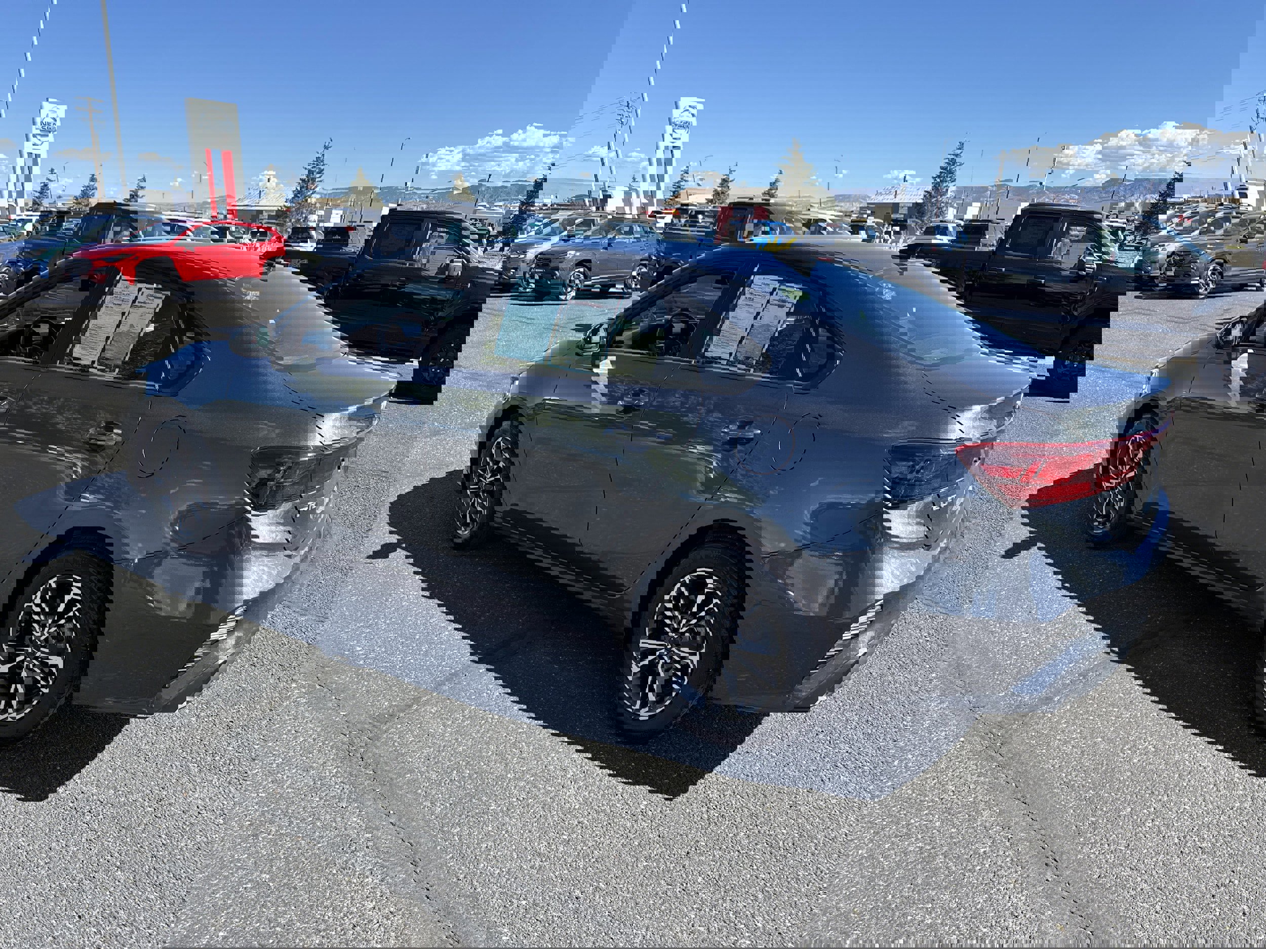 Used 2022 Kia Forte LXS w/ LXS Technology Package image 2