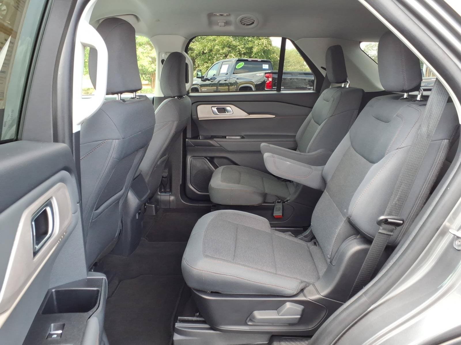 Certified 2025 Ford Explorer Active RWD image 14