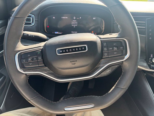 Used 2024 Jeep Wagoneer Series III AWD/4WD image 18