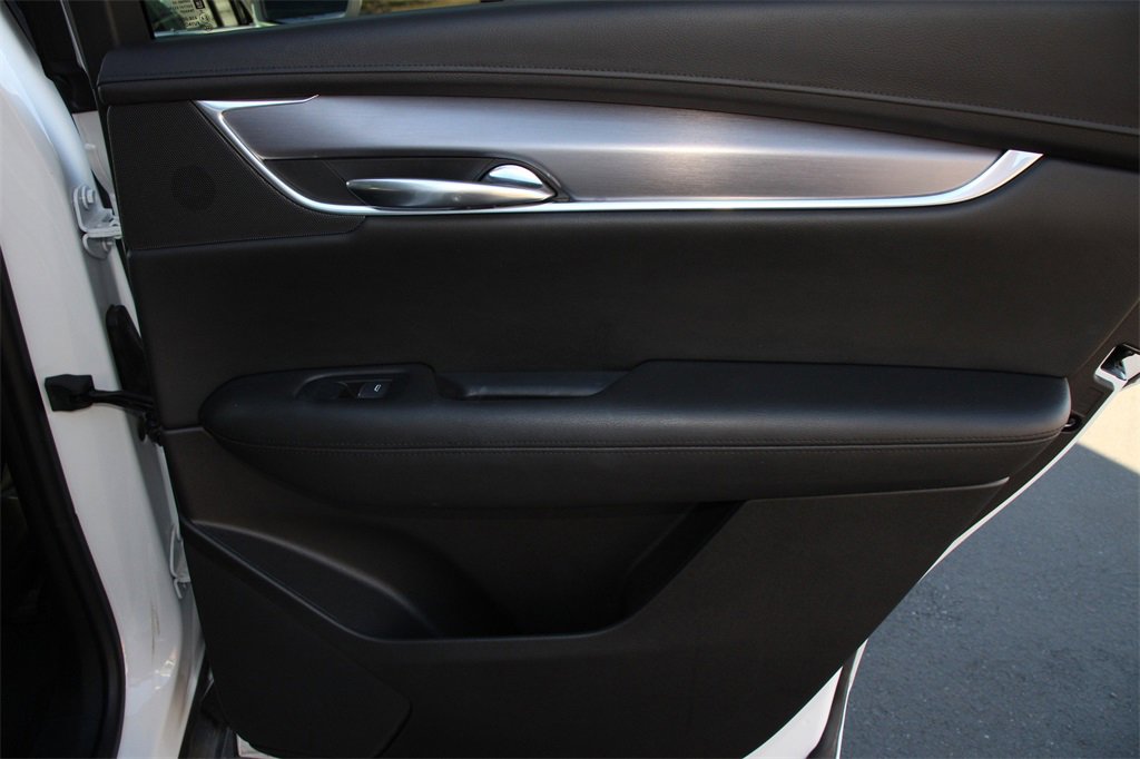 Used 2017 Cadillac XT5 Premium Luxury image 27