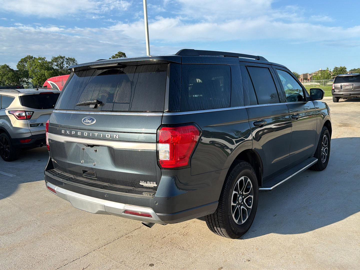 Certified 2022 Ford Expedition XLT RWD image 4