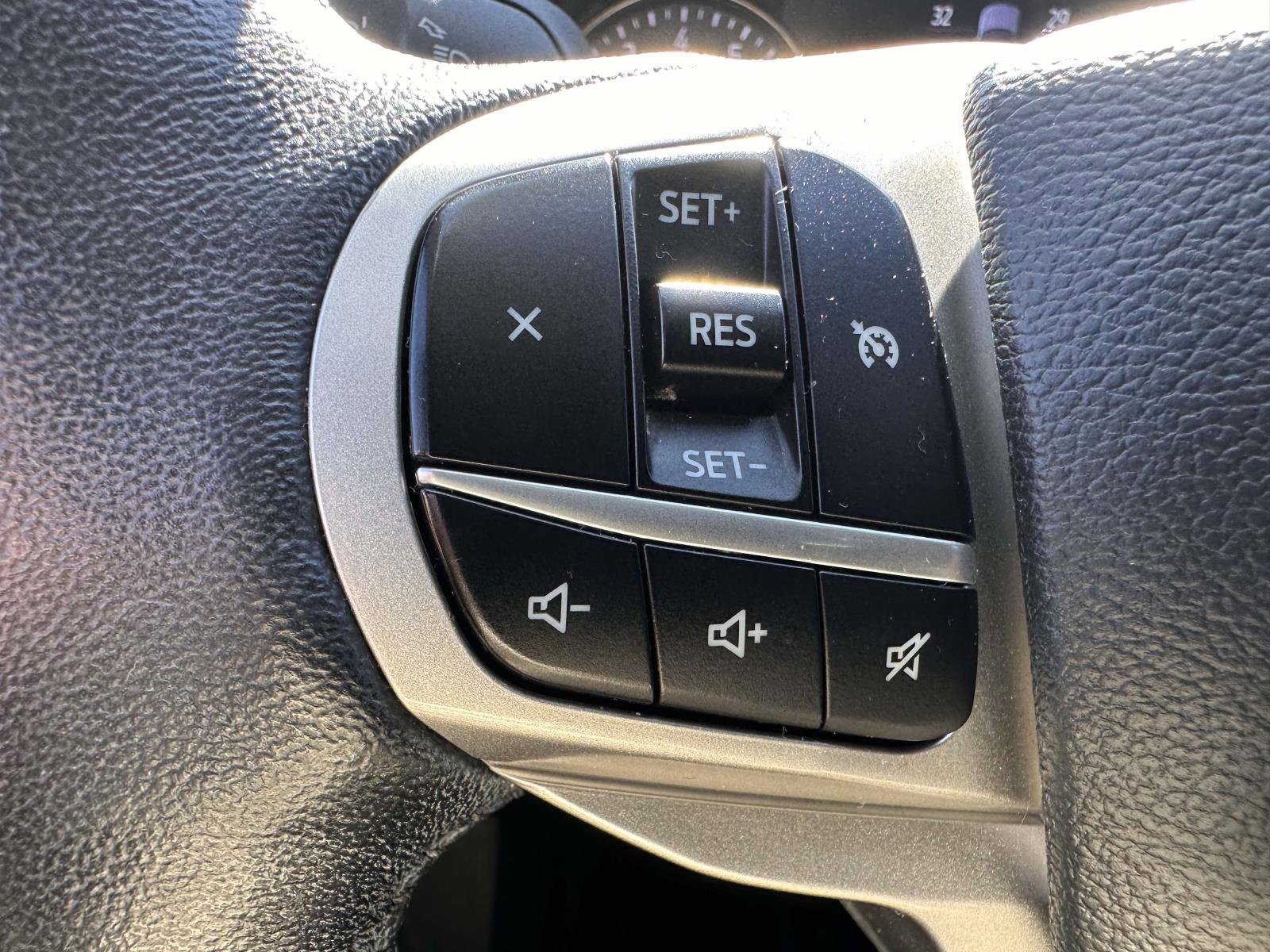 Certified 2022 Ford Explorer XLT w/ Equipment Group 202A image 18