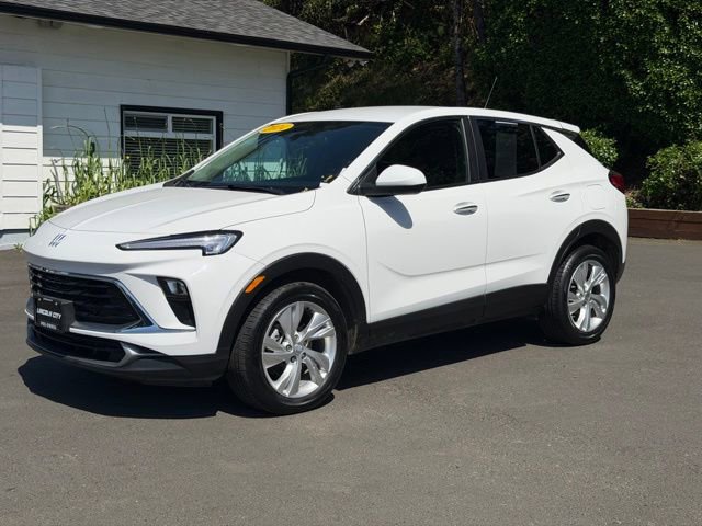 Used 2024 Buick Encore GX Preferred FWD image 1