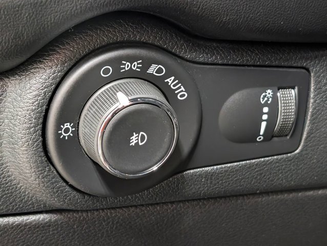 Used 2021 Dodge Durango R/T AWD/4WD image 9