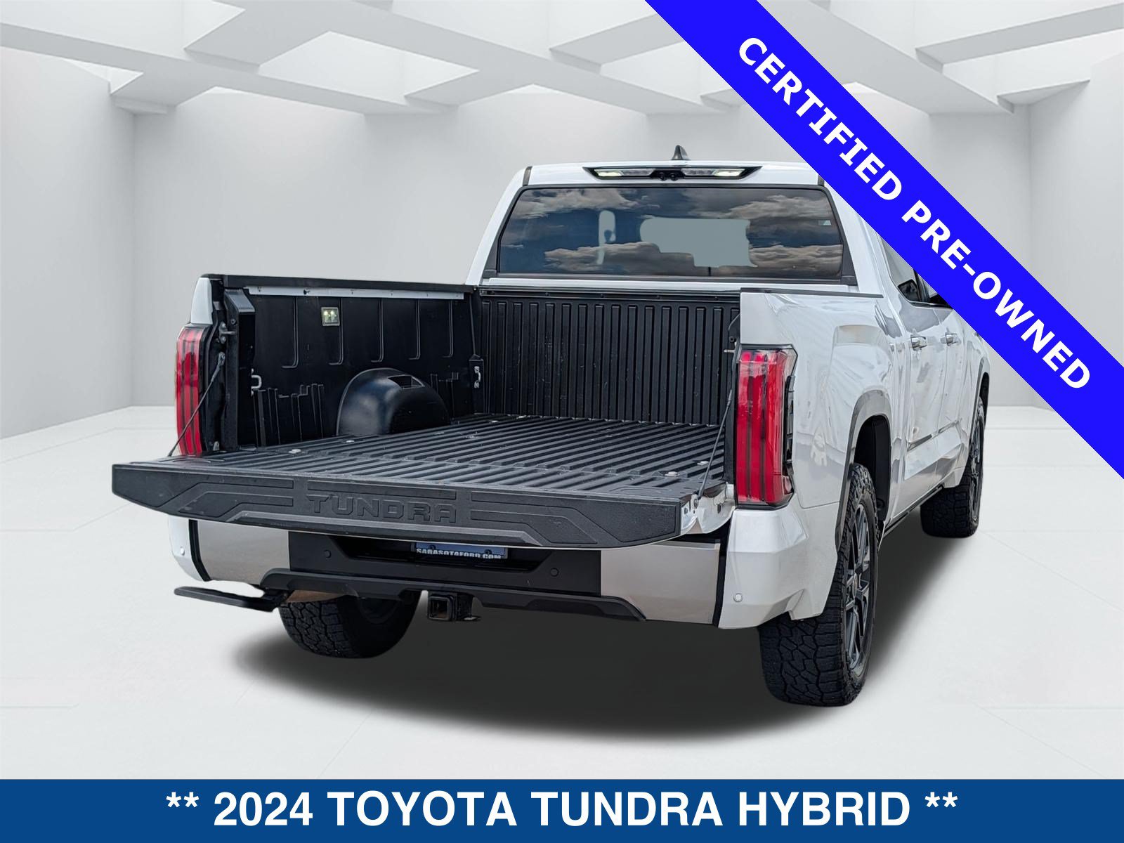 Used 2024 Toyota Tundra Limited AWD/4WD image 14