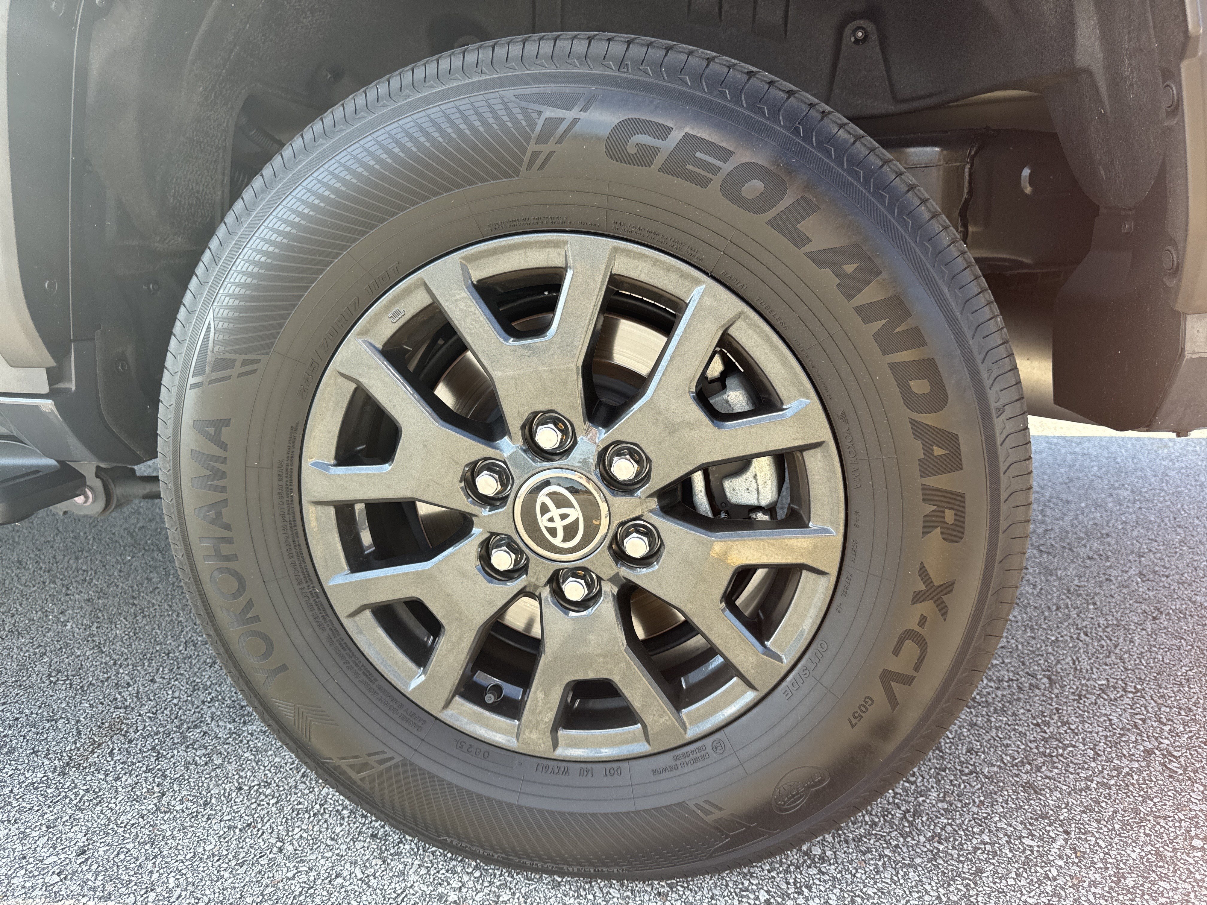Used 2025 Toyota 4Runner SR5 AWD/4WD image 20