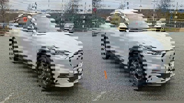 Certified 2021 Ford Mustang Mach-E Select image 13