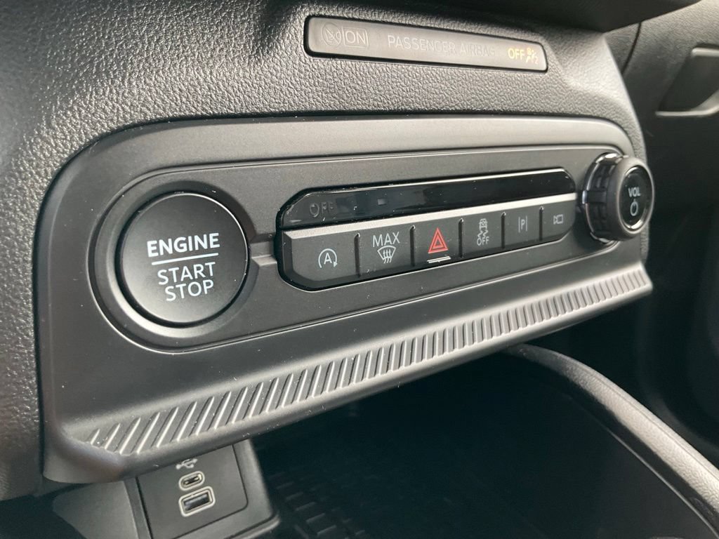 Certified 2025 Ford Bronco Sport Outer Banks w/ Outer Banks Tech Package+ AWD/4WD image 13