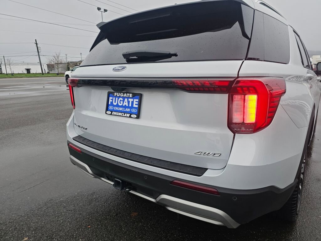 Certified 2025 Ford Explorer Platinum w/ LUX Leather Package image 7
