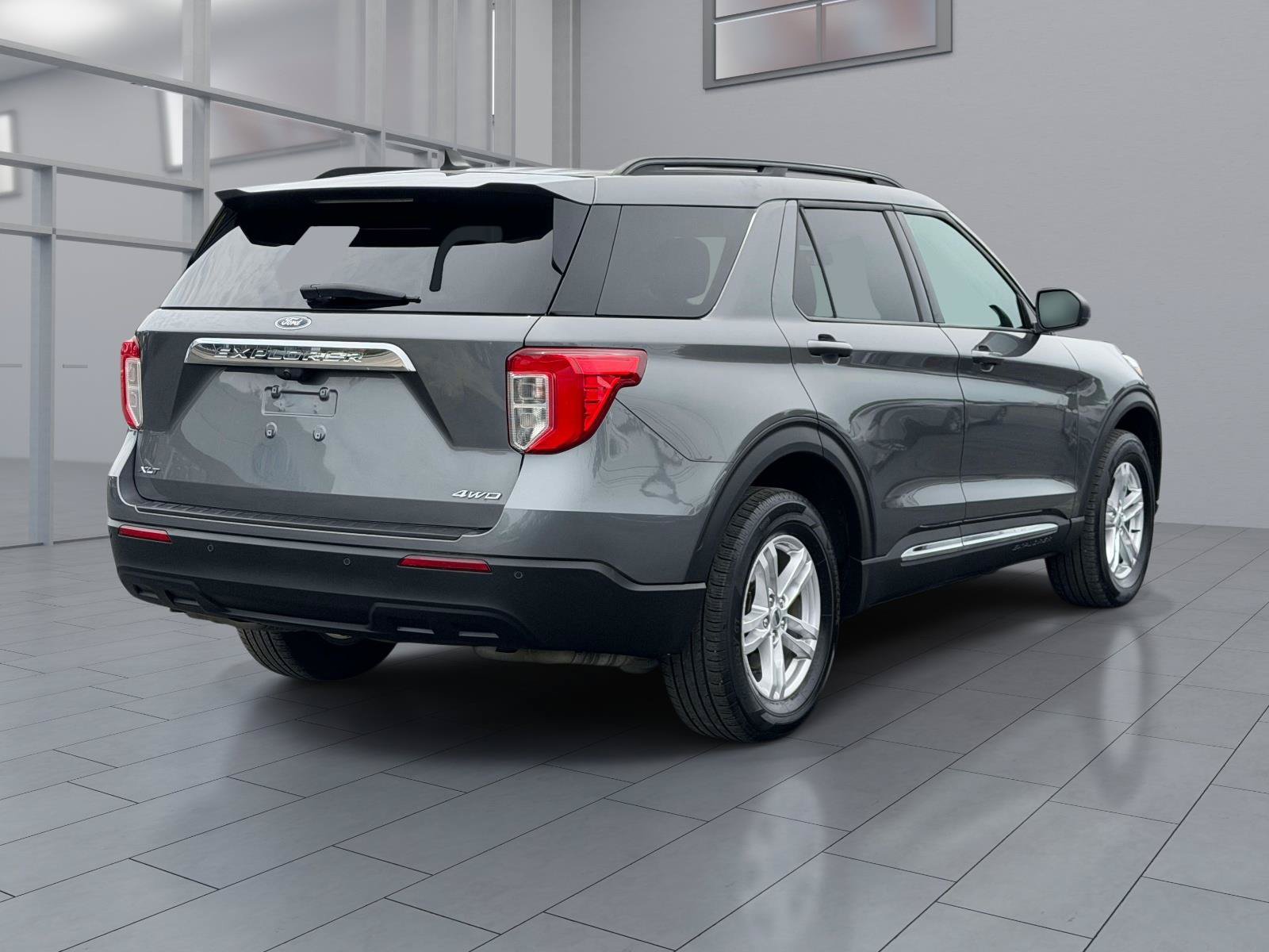Certified 2023 Ford Explorer XLT AWD/4WD image 5