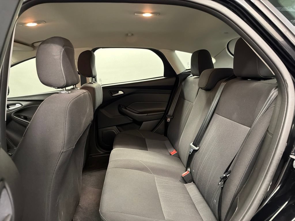 Certified 2018 Ford Focus SE w/ Cold Weather Package FWD image 25