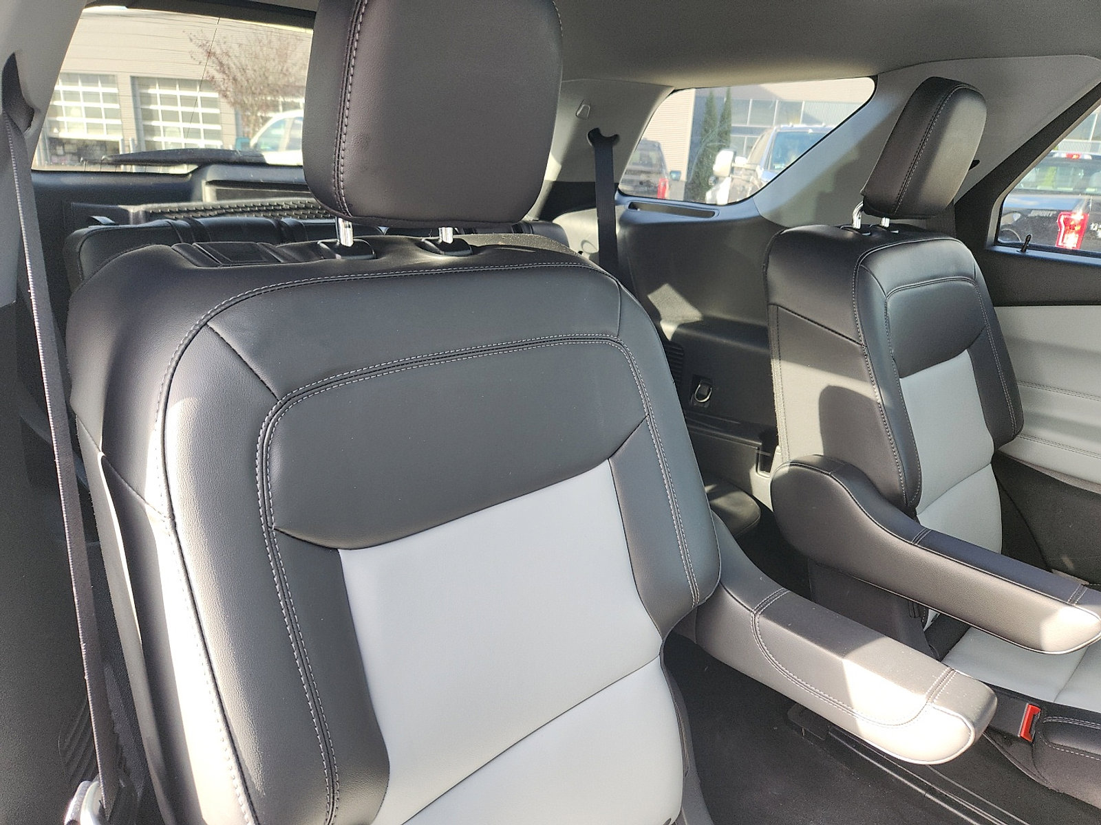 Certified 2023 Ford Explorer XLT w/ Equipment Group 202A image 29