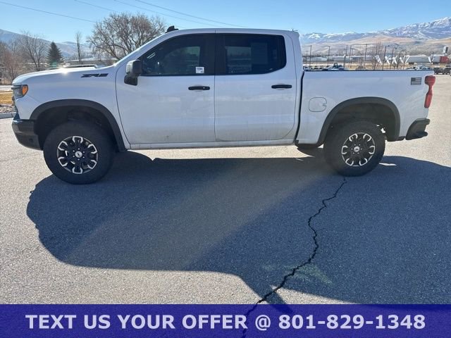 Used 2023 Chevrolet Silverado 1500 ZR2 w/ Technology Package AWD/4WD image 3