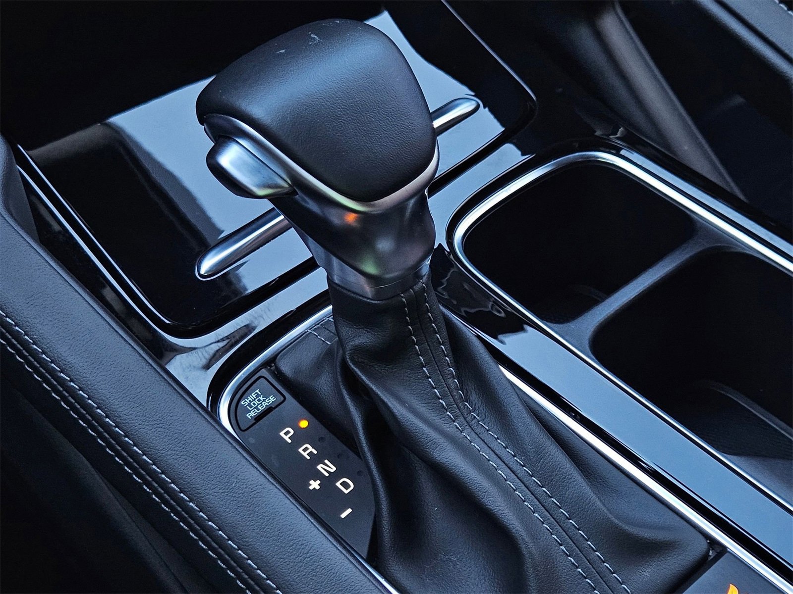 Used 2024 Kia Telluride SX Prestige image 13