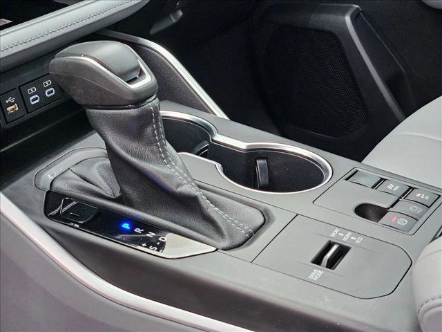 Used 2023 Toyota Highlander XLE image 15