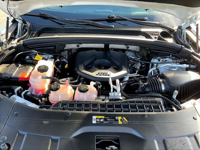 Used 2023 Jeep Grand Cherokee 4WD 4xe w/ Luxury Tech Group II image 32