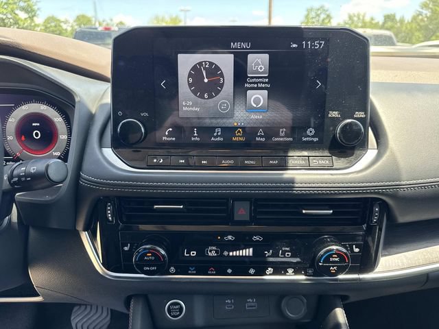 Used 2023 Nissan Rogue Platinum w/ Platinum Premium Package AWD/4WD image 25