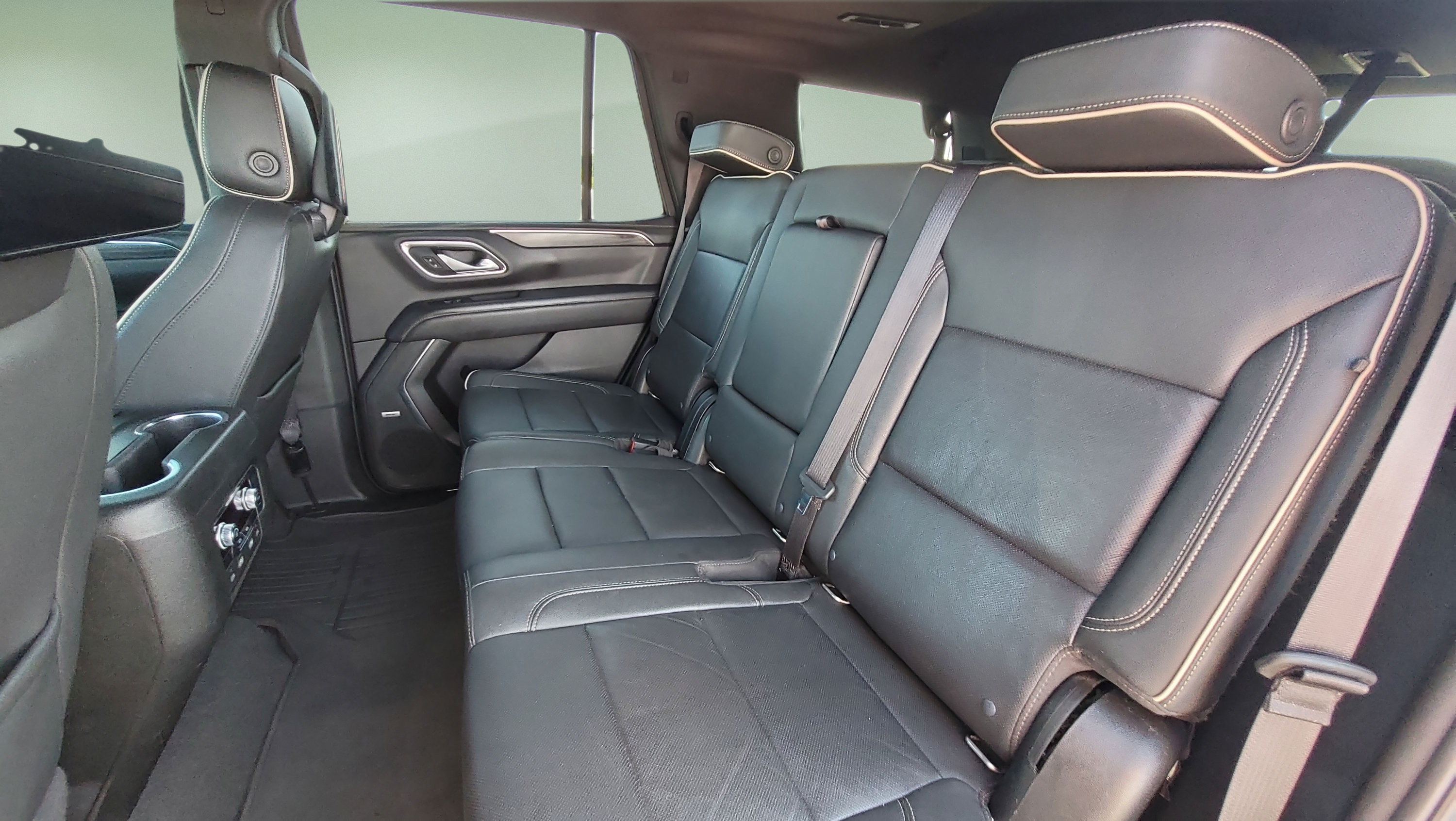 Used 2022 GMC Yukon SLT w/ Max Trailering Package AWD/4WD image 18