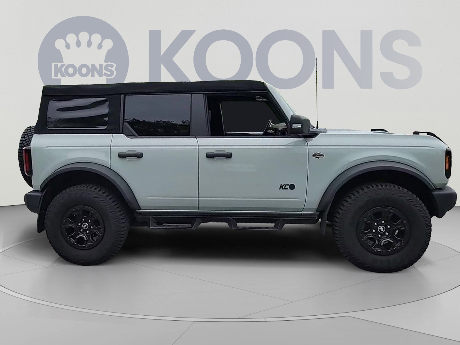 Certified 2022 Ford Bronco Wildtrak AWD/4WD image 2