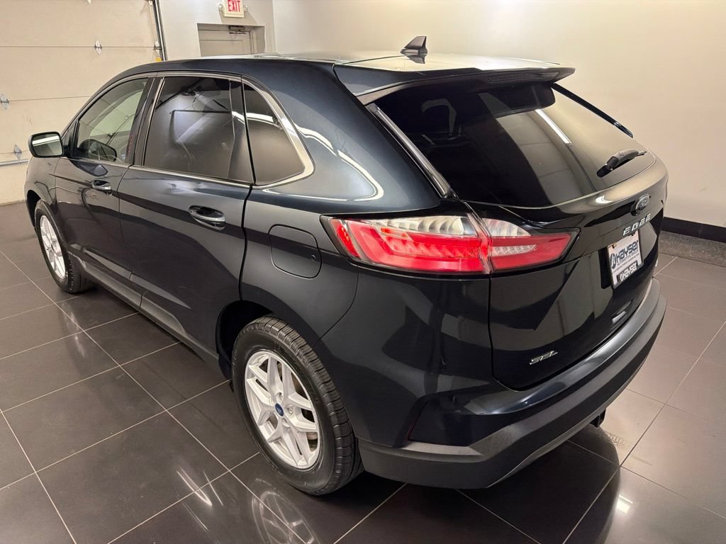Certified 2022 Ford Edge SEL w/ Convenience Package AWD/4WD image 4