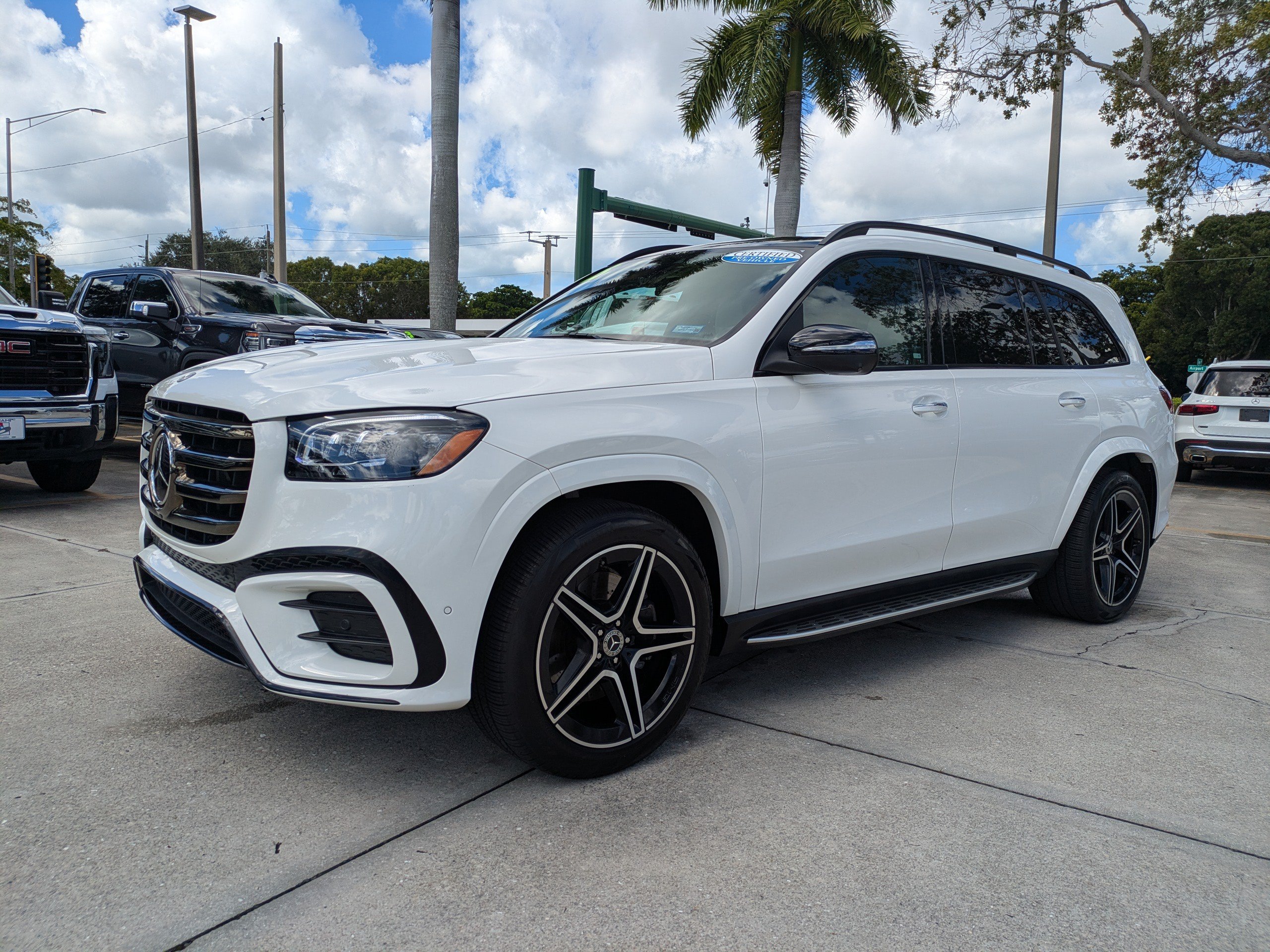 Used 2025 Mercedes-Benz GLS 450 4MATIC image 7
