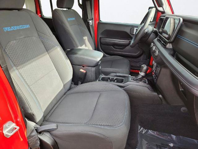 Used 2024 Jeep Wrangler Unlimited Rubicon 4xe AWD/4WD image 21