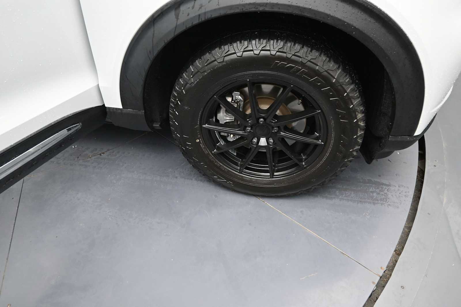 Certified 2021 Ford Explorer XLT w/ Class III Trailer Tow Package AWD/4WD image 10