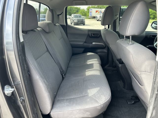 Used 2022 Toyota Tacoma SR5 RWD image 31