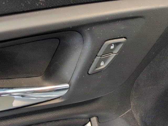 Used 2022 Chevrolet Malibu LT FWD image 16