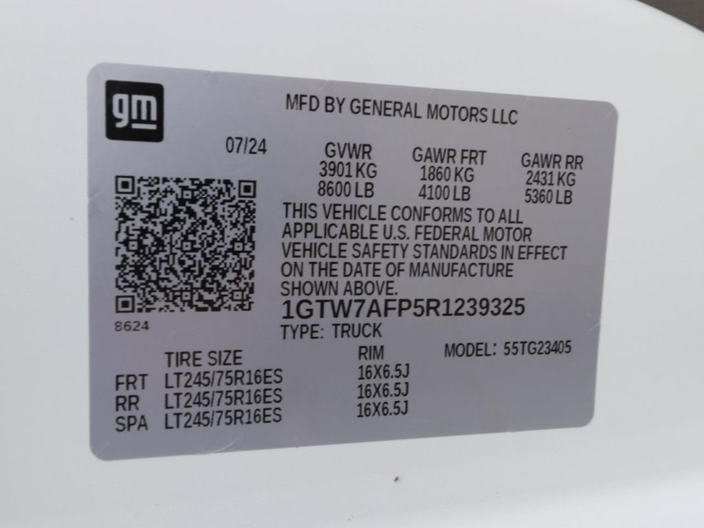 Used 2024 GMC Savana 2500 w/ Driver Convenience Package RWD image 23