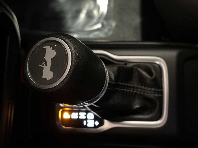 Used 2025 Jeep Wrangler Unlimited Sahara w/ Safety Group AWD/4WD image 14