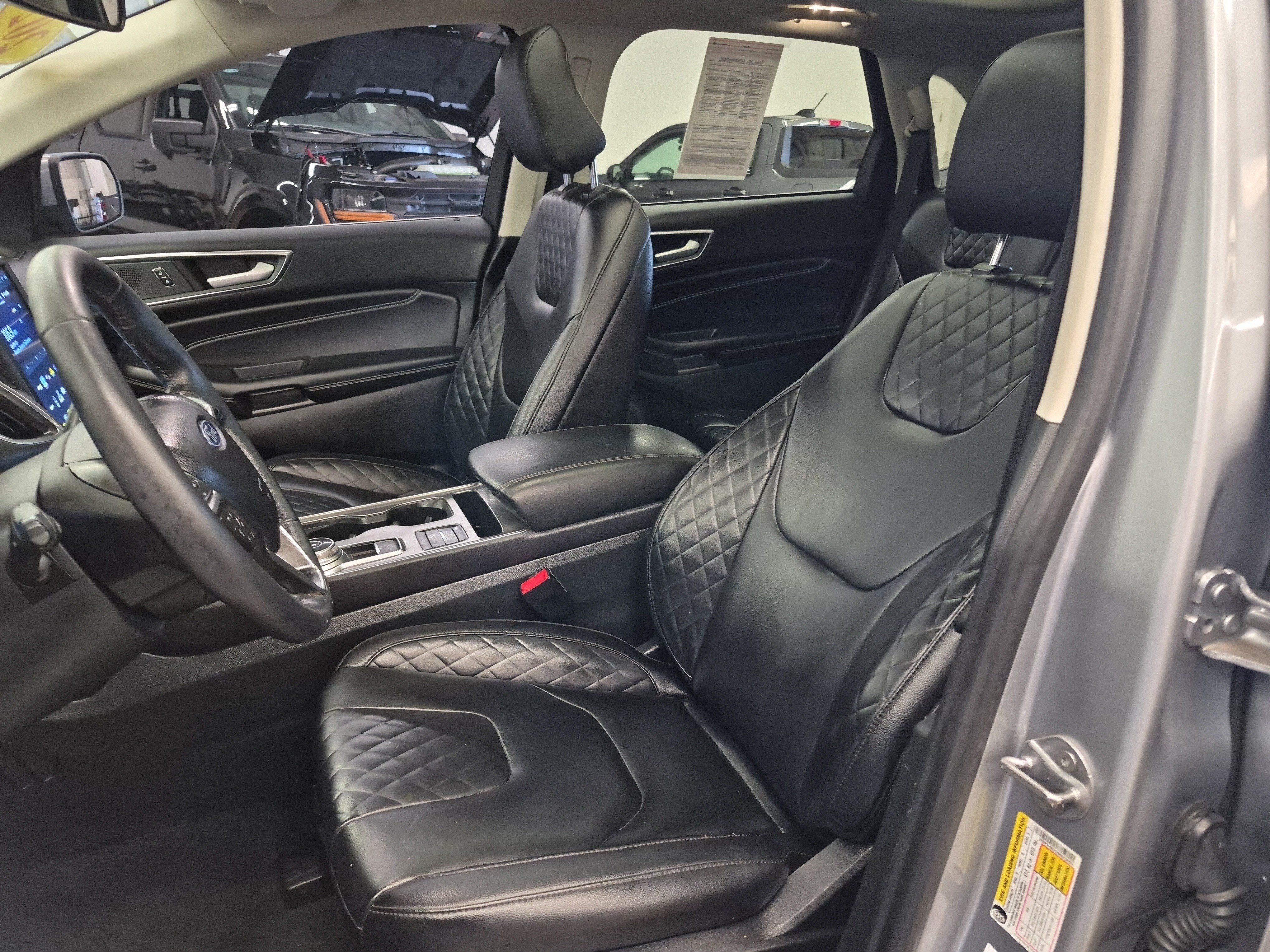 Certified 2024 Ford Edge Titanium AWD/4WD image 12