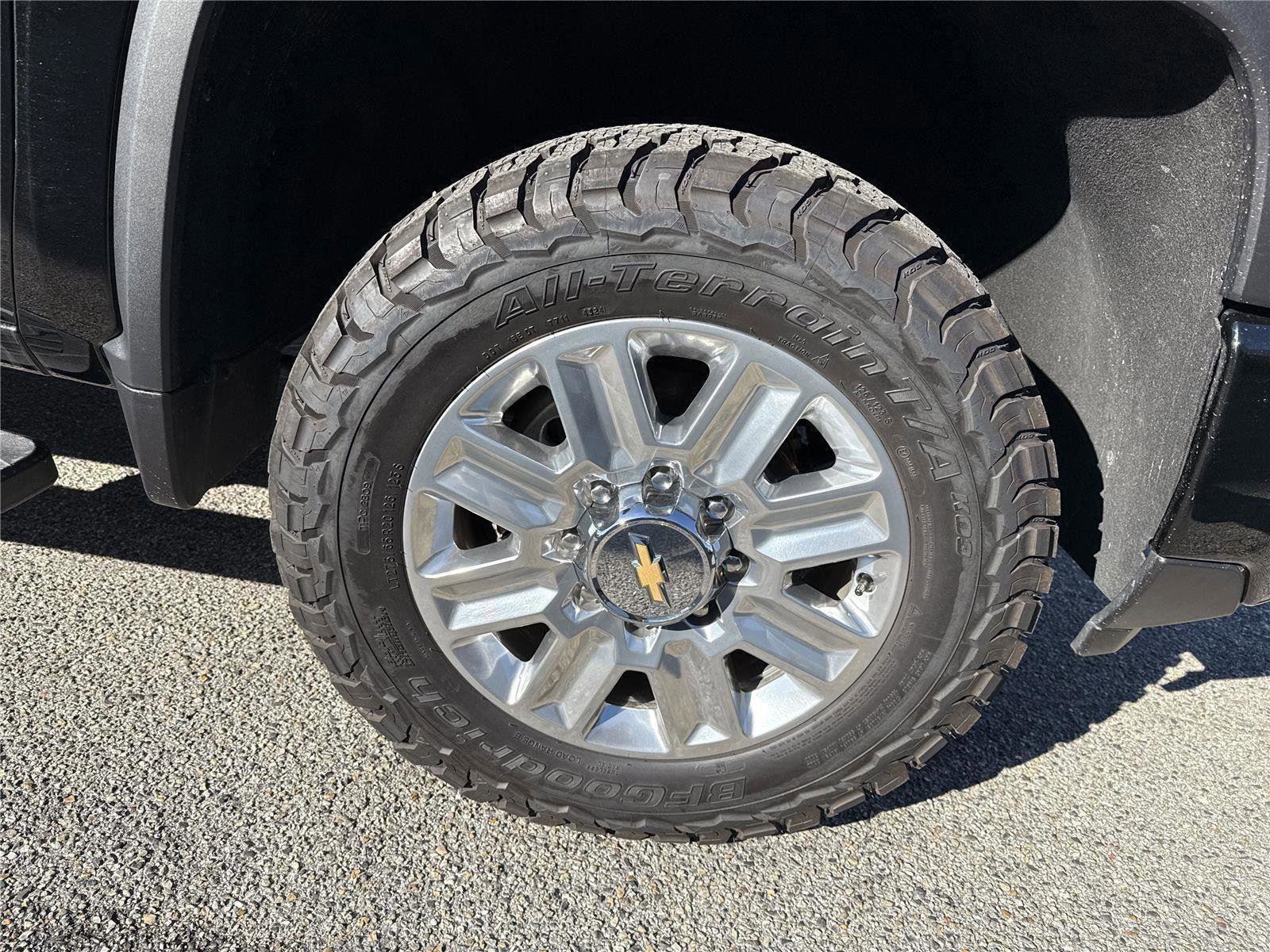 Used 2025 Chevrolet Silverado 2500 High Country w/ High Country Premium Package image 19