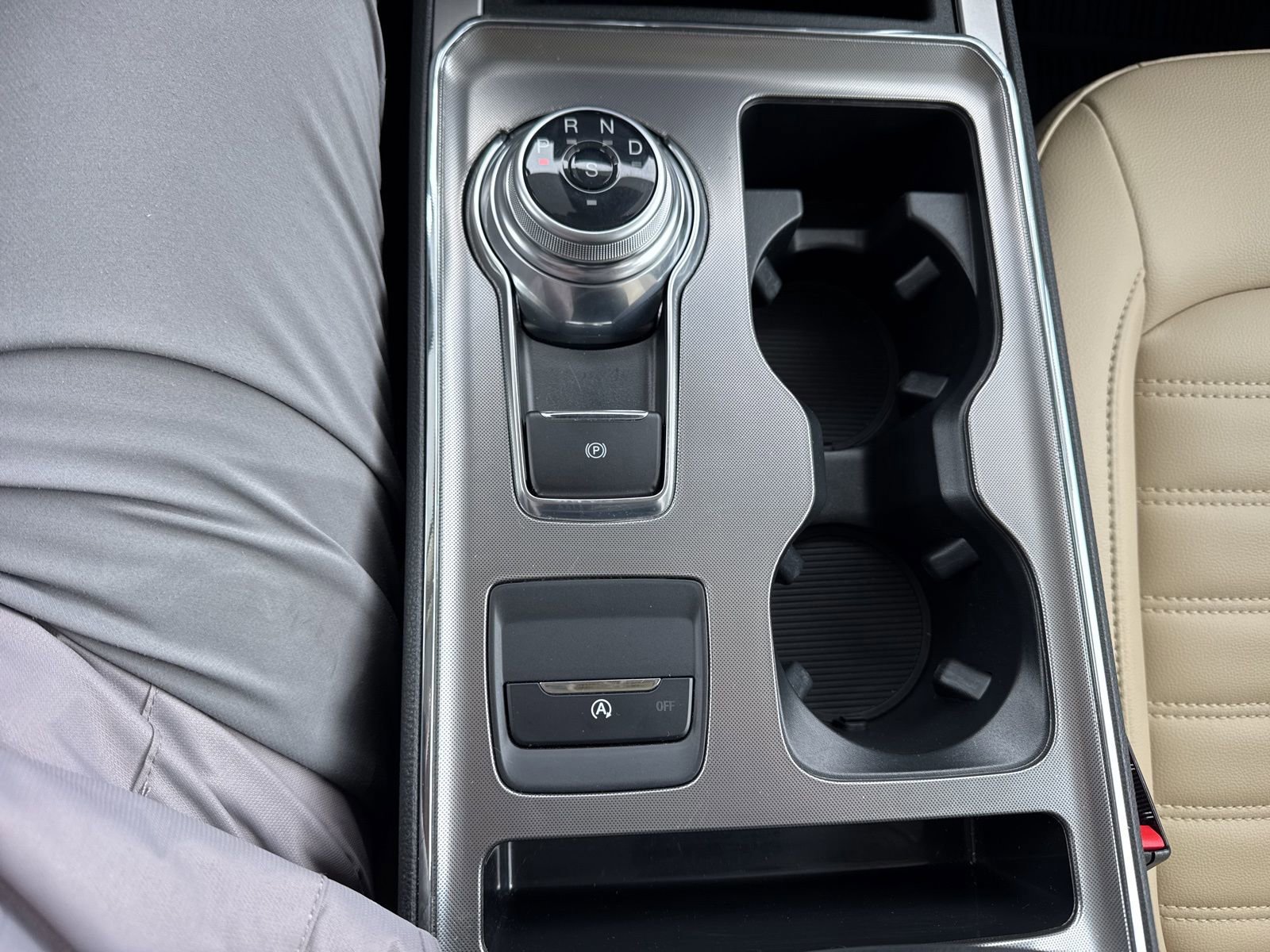 Certified 2022 Ford Edge SEL w/ Convenience Package image 36