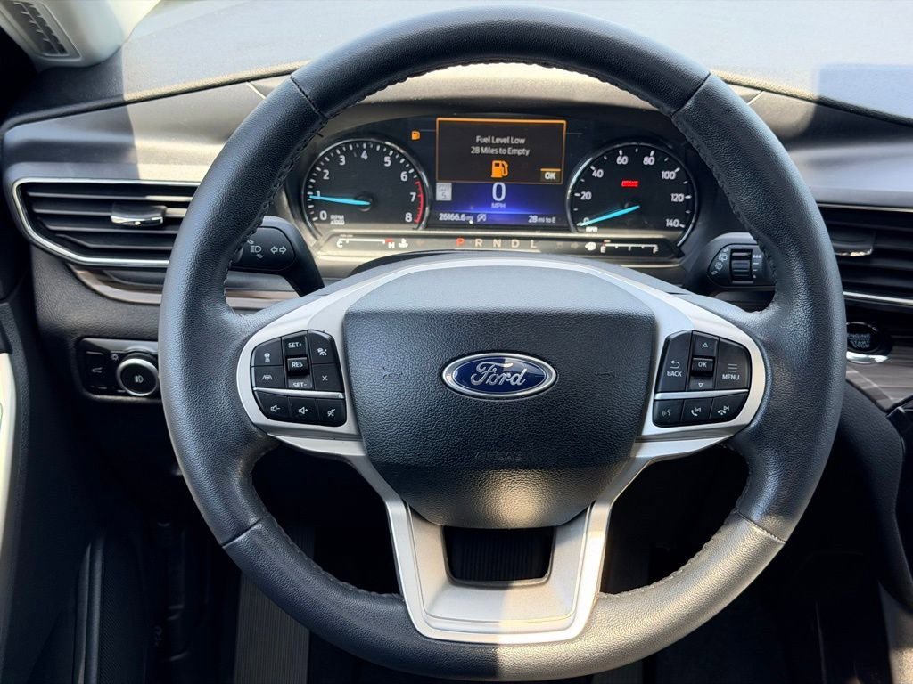 Certified 2023 Ford Explorer Limited w/ Limited Technology Package AWD/4WD image 21