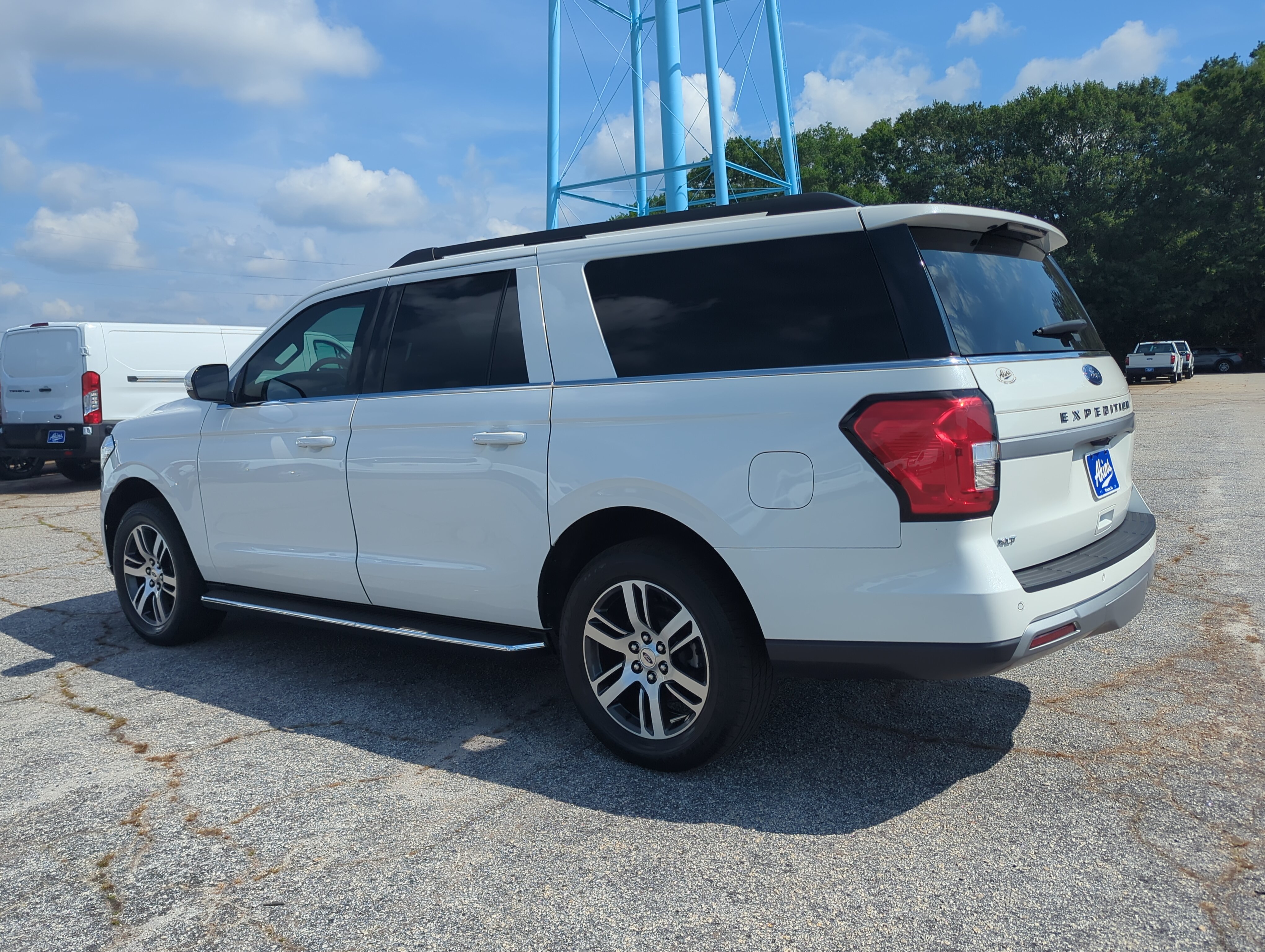 Certified 2023 Ford Expedition Max XLT AWD/4WD image 5