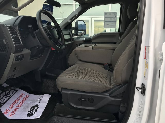 Certified 2022 Ford F350 XLT w/ XLT Value Package image 5