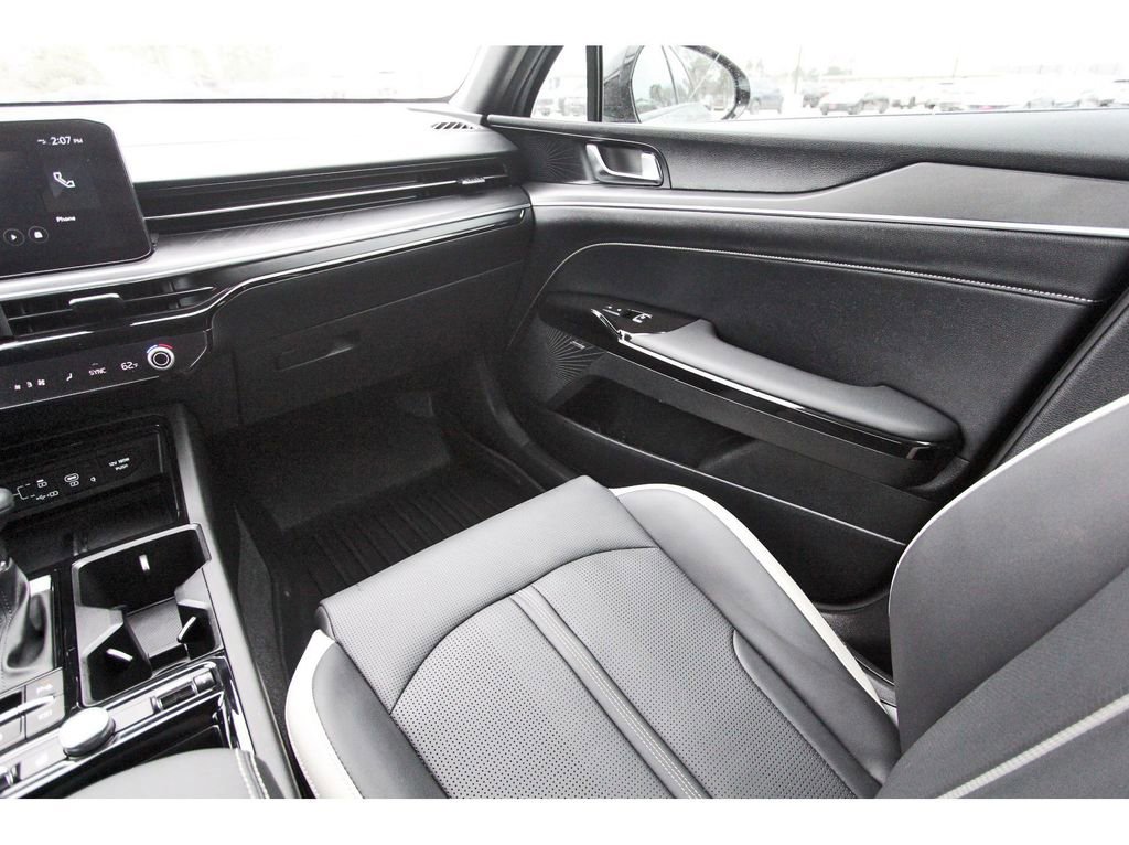 Used 2025 Kia K5 GT-Line w/ GT-Line Premium Package image 13