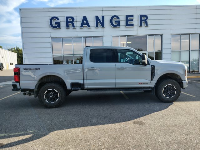 Certified 2026 Ford F350 XLT w/ XLT Premium Package AWD/4WD image 7