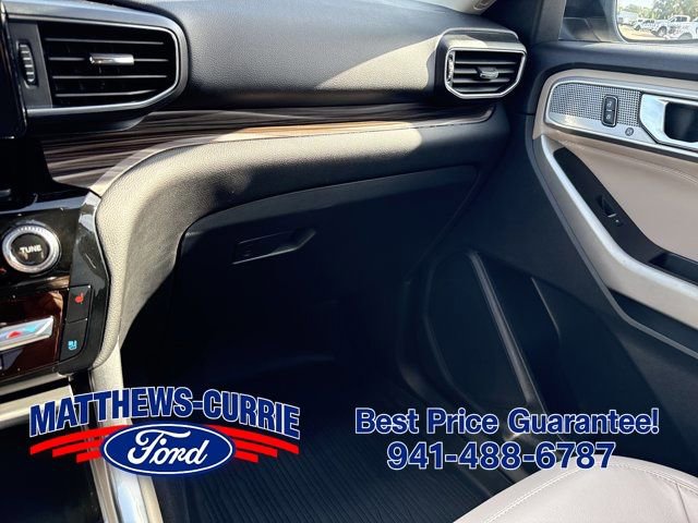 Certified 2022 Ford Explorer Limited w/ Equipment Group 301A RWD image 26