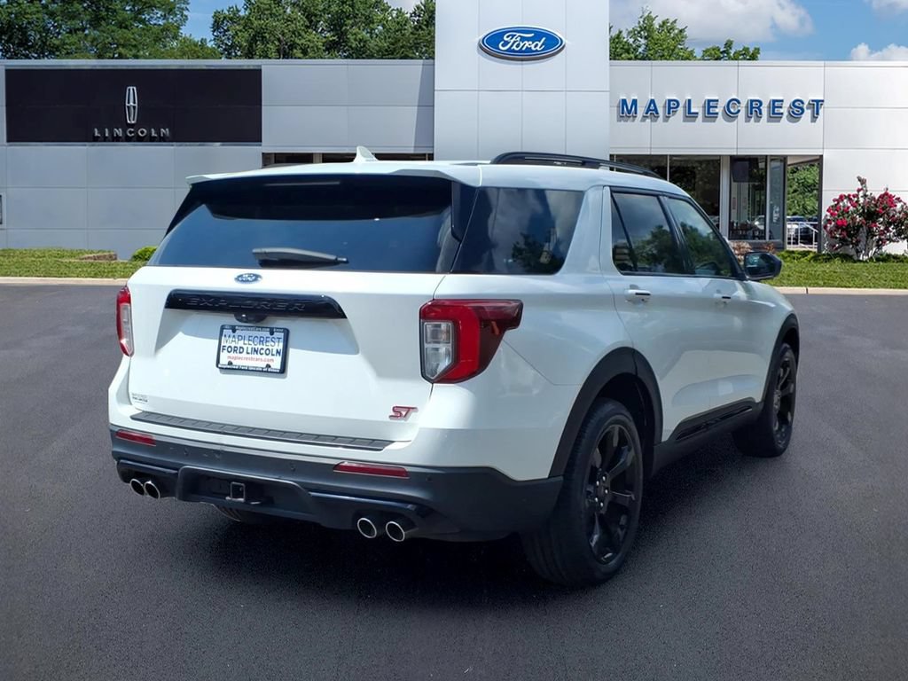 Certified 2022 Ford Explorer ST w/ ST Street Pack AWD/4WD image 4
