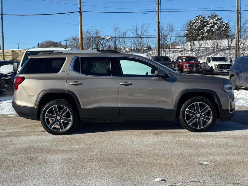 Used 2022 GMC Acadia SLT w/ Technology Package image 2