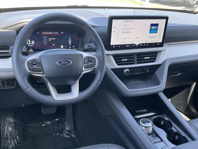 Certified 2025 Ford Explorer Active w/ Active Comfort Package RWD image 7