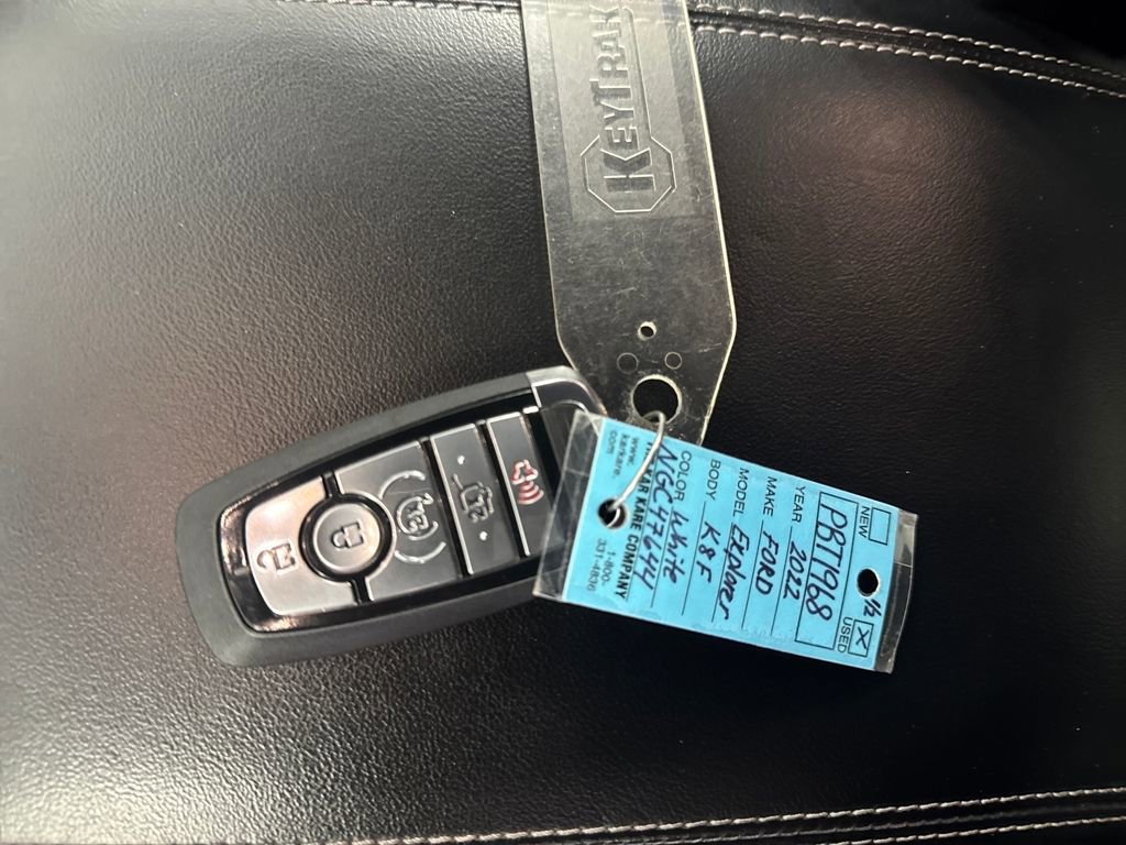 Certified 2022 Ford Explorer Limited w/ Limited Technology Package image 31
