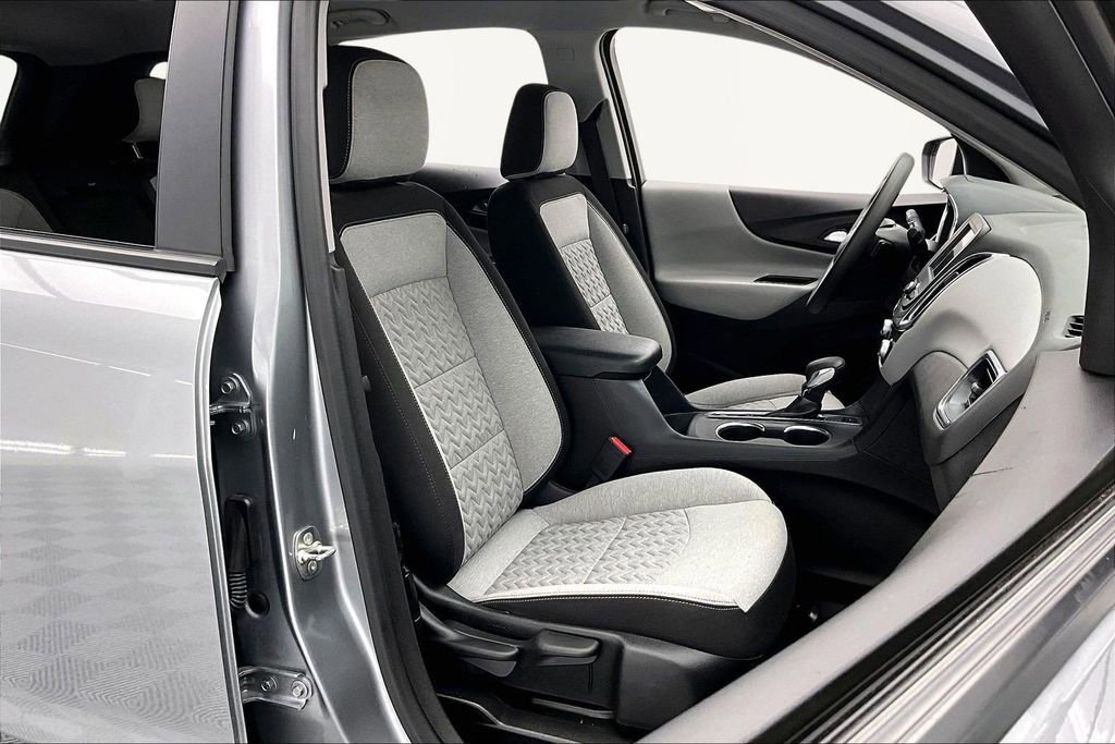 Used 2024 Chevrolet Equinox LS w/ LS Convenience Package image 9