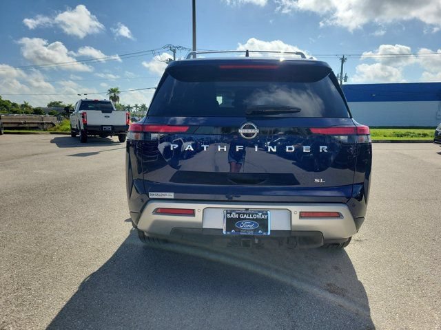 Used 2022 Nissan Pathfinder SL w/ SL Premium Package FWD image 5