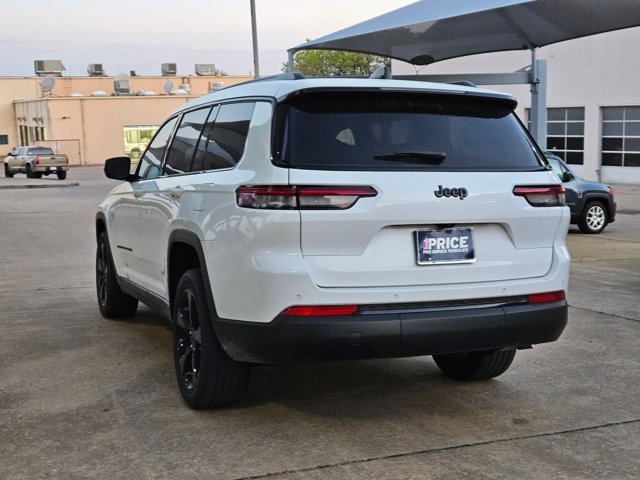 Used 2023 Jeep Grand Cherokee L Laredo image 7