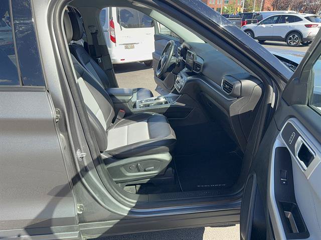 Certified 2023 Ford Explorer XLT w/ Equipment Group 202A AWD/4WD image 11