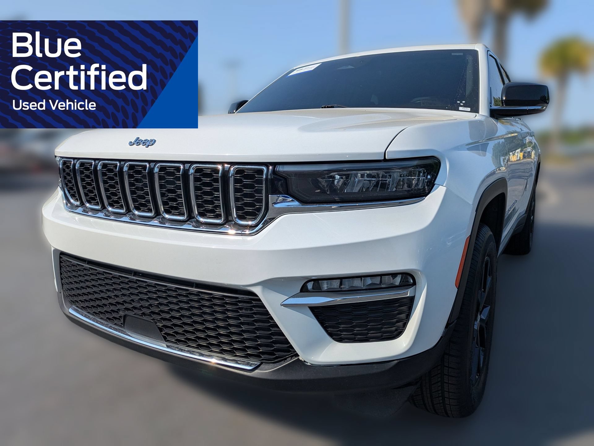 Used 2023 Jeep Grand Cherokee Limited AWD/4WD image 10